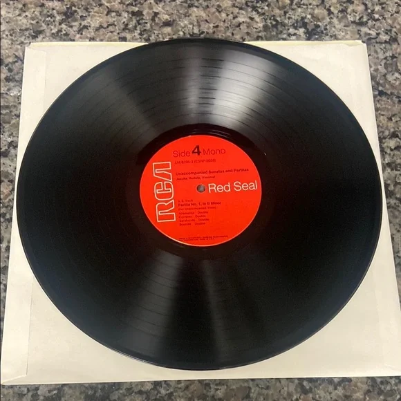RCA Victor Heifetz Vinyl Record set